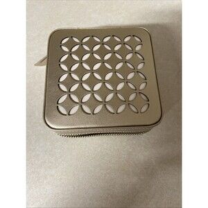 Wolf Travel Zip Jewelry Case Italy Champagne with Mirror 4.5x4.5